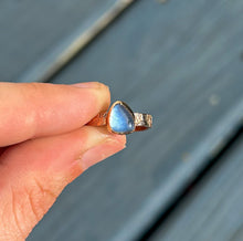 Load image into Gallery viewer, GOLD size 6 cornflower blue sea glass
