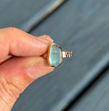 Load image into Gallery viewer, GOLD size 7 turquoise sea glass
