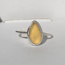 Load image into Gallery viewer, silver sea glass ring (size 8)
