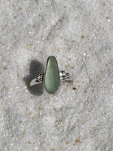 Load image into Gallery viewer, fancy sea glass ring (size 7)
