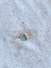 Load image into Gallery viewer, sea glass + sun halo set (size 7)
