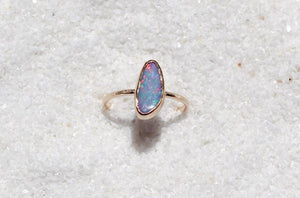 gold opal ring (size 5)